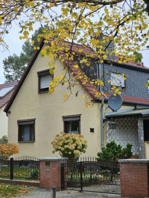 Neuer Preis!!! Flexibles Einfamilienhaus mit großem Potenzial und Nebengelass, 15345 Eggersdorf, Einfamilienhaus