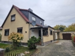 Hausansicht - Neuer Preis!!! Flexibles Einfamilienhaus mit großem Potenzial und Nebengelass